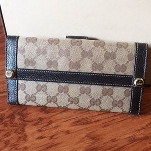 💯% Auth GUCCI logo PVC Wallet